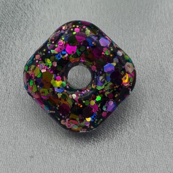 Handgemaakt epoxy oorstekers 'ruit' - glittermix