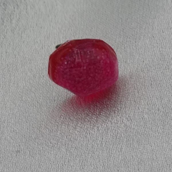 Handgemaakte epoxy oorstekers 'kiezel' - roze