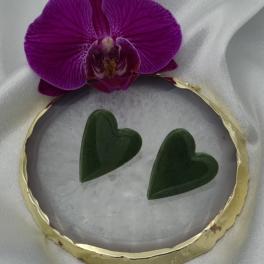 Handgemaakte epoxy oorstekers 'hart groot' - bos groen