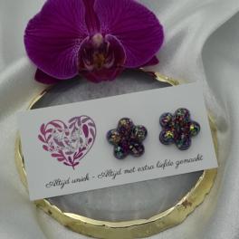 Handgemaakte epoxy oorstekers 'bloem facet' - glittermix